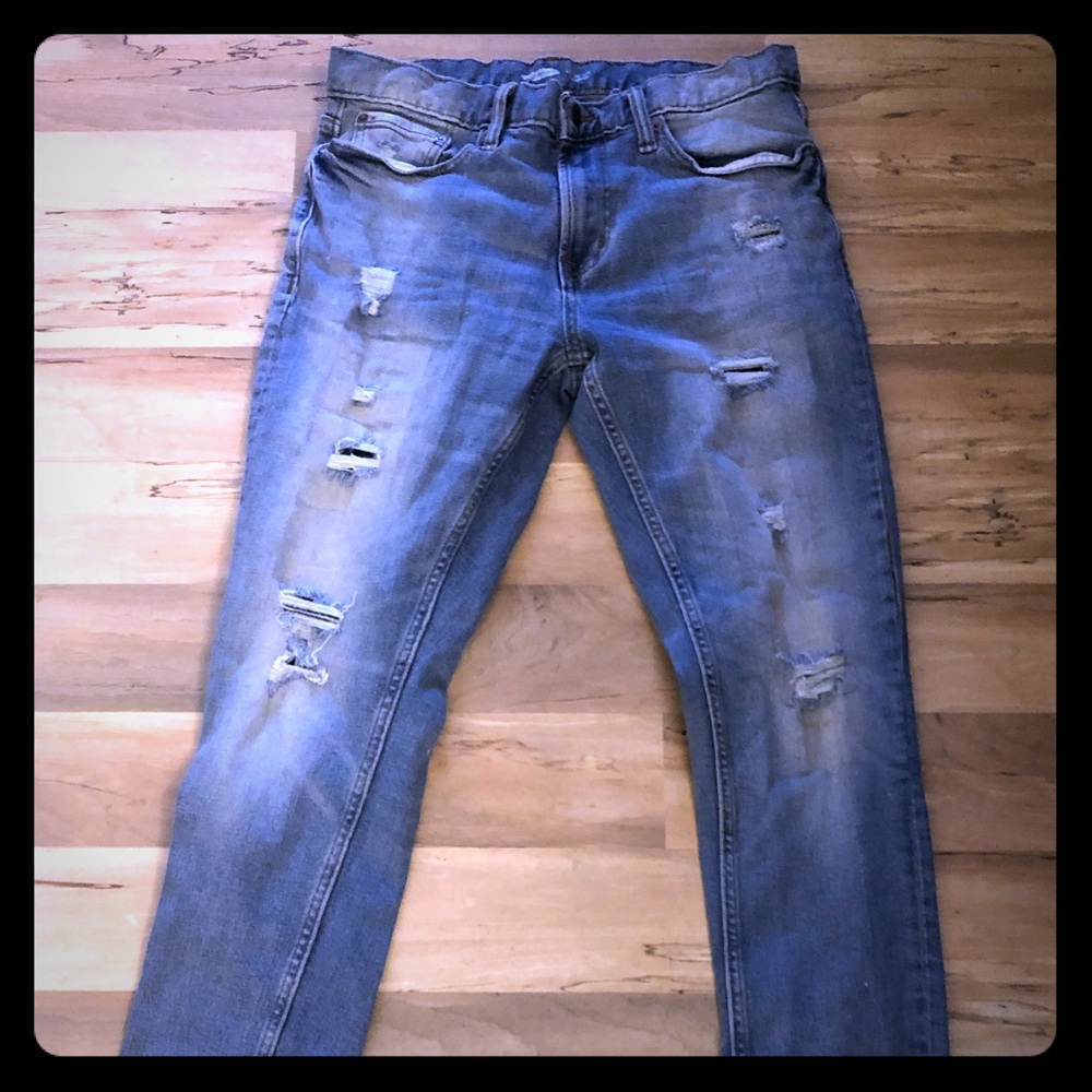 Distressed Old Navy Jeans!!